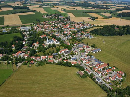 Abbildung Luftaufnahme der Gemeinde Bergkirchen
